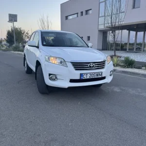 Toyota RAV4 • 2.2 Diesel (150 CP) • 4x2 • 2012 • Manuală